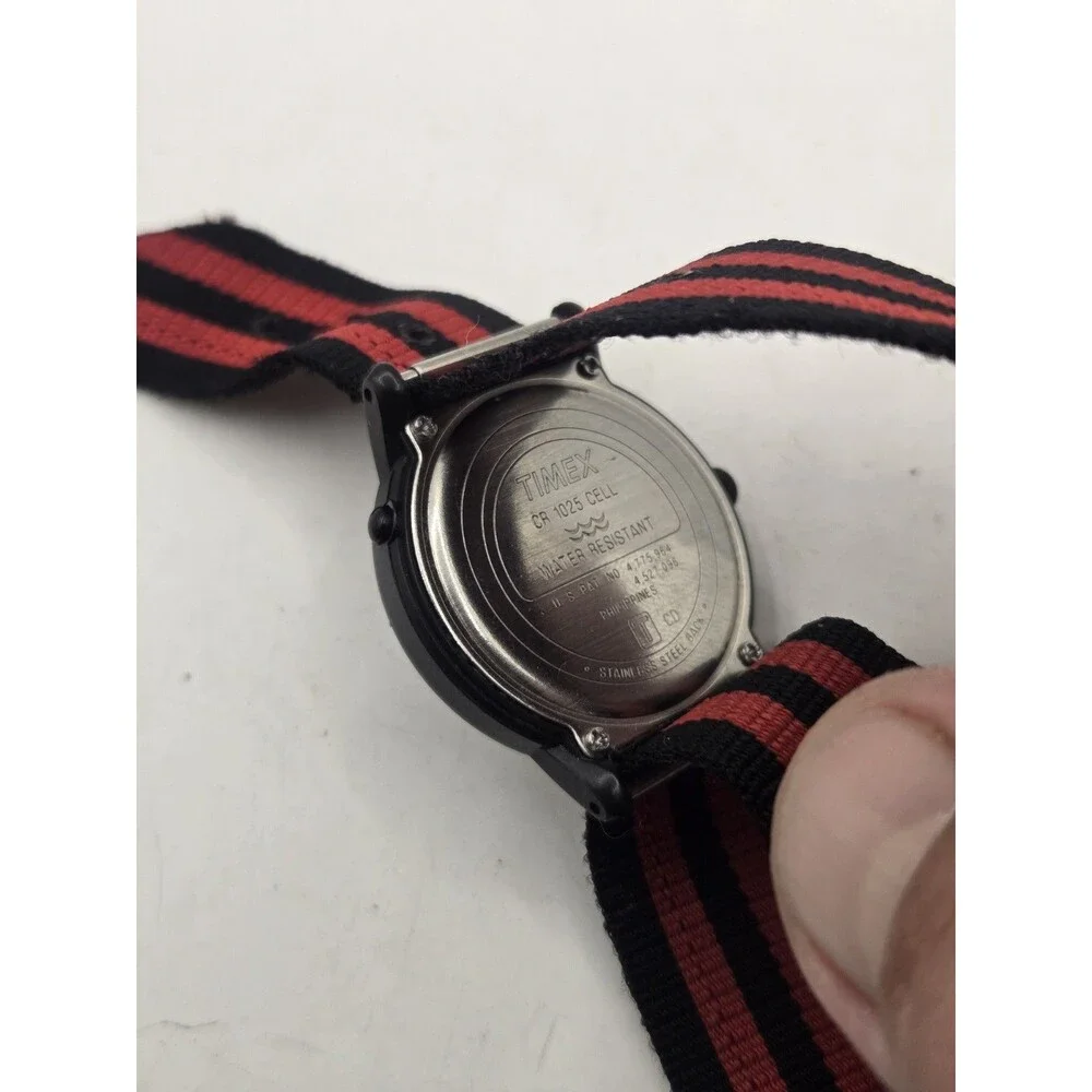 Timex Expedition Camper Indiglo 33mm Watch White Dial. Red-Black NATO strap.